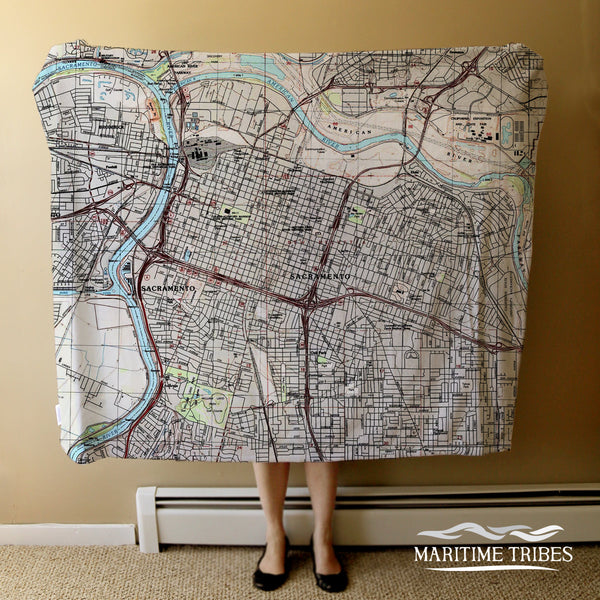Sacramento, CA Modern Topo Map / City Map Blanket