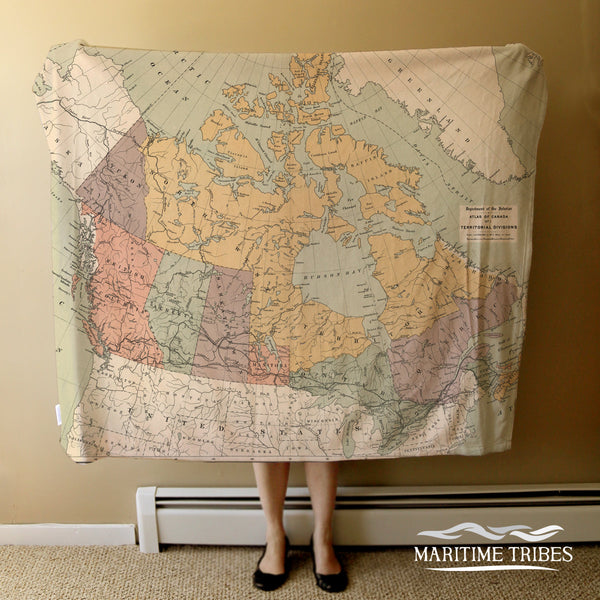 Canada Vintage Map Blanket